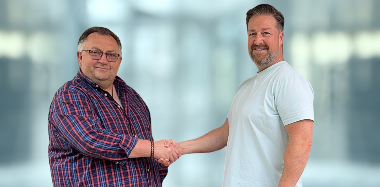 Jörg Stumpf und Thomas Nath bei der Unternehmensübergabe eines Legionellenprüfungsdienstes in Mecklenburg-Vorpommern