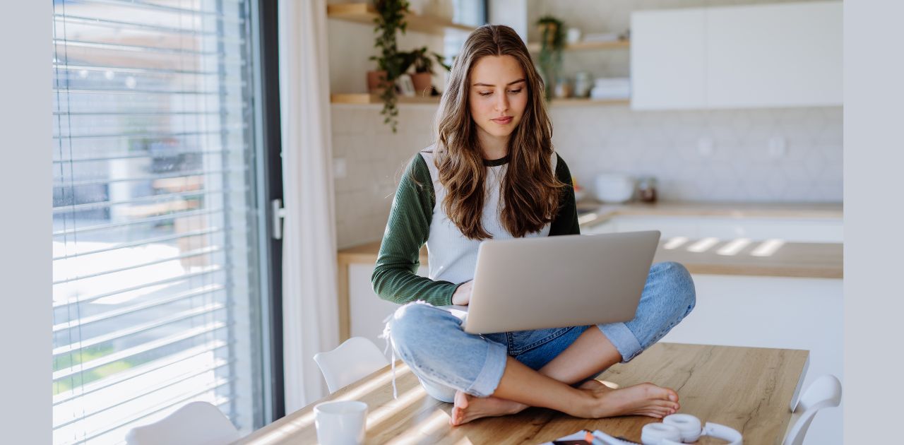 Privatwohnung als Arbeitsort für Selbstständige im Homeoffice